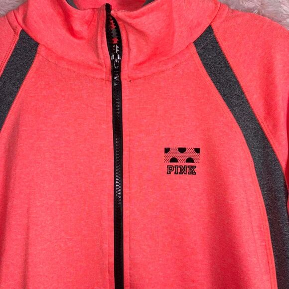 Victoria's Secret Pink zip up athletic top - Picture 3 of 8